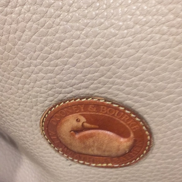 Dooney & Bourke vintage all leather bucket bag GHW - Picture 4 of 11